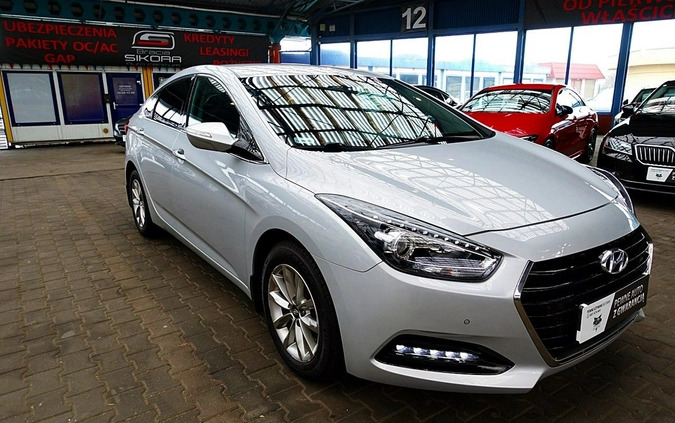 Hyundai i40 cena 74899 przebieg: 137000, rok produkcji 2018 z Września małe 781